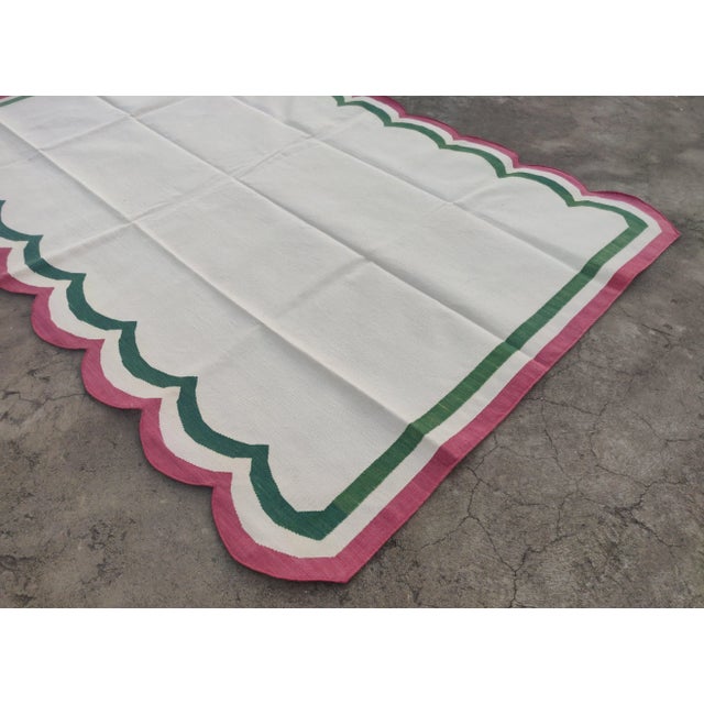 Not Yet Made - Made To Order Handmade Cotton Vegetable Dyed Scalloped Edge Rug Cream With Green and Raspberry Pink Border - 8x10 For Sale - Image 5 of 11