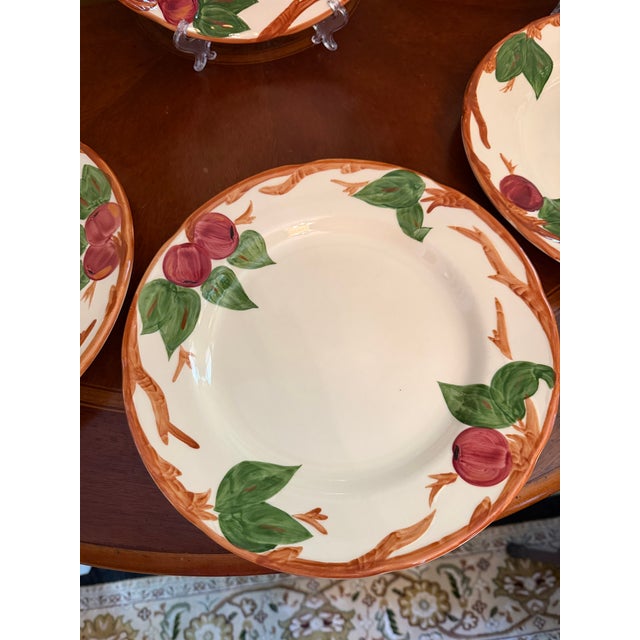 Ceramic 1980s Franciscan Apple Dinner Plate England Backstamp Hand Painted 10 5/8" - Set of 6 For Sale - Image 7 of 9