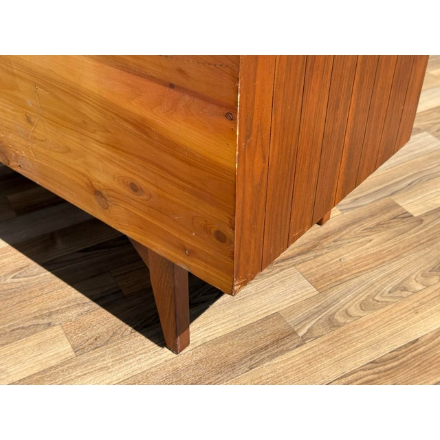Vintage Mid-Century Modern Lane Cedar Chest | Walnut Blanket Storage Chest, Circa 1960s For Sale - Image 18 of 18