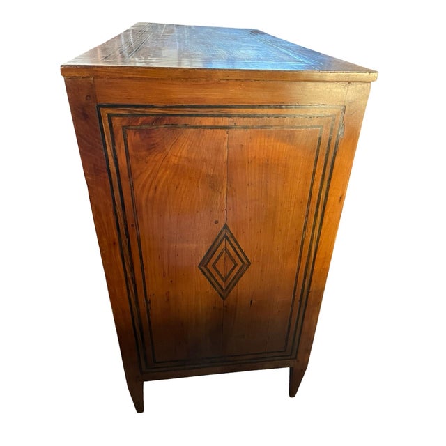 18th Century Italian Cherry Neoclassical Commode With Inlay and Veneer For Sale - Image 9 of 18