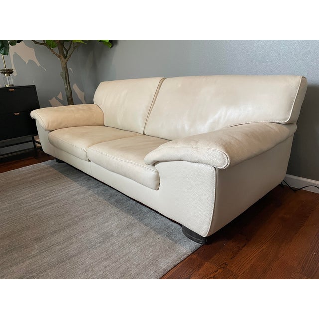 Contemporary Roche Bobois Italian Leather Sofa – Cream Natural Leather – Made in Italy For Sale - Image 3 of 10