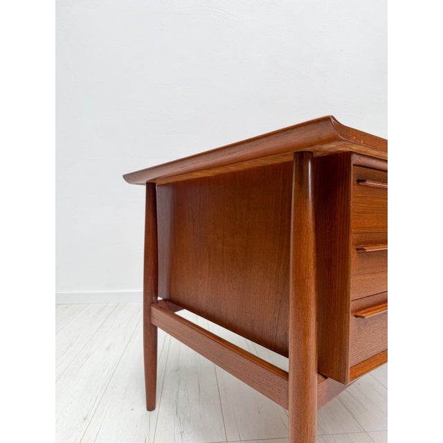H.P. Hansen Mid-Century Danish Teak Writing Desk by Arne Vodder for H. P. Hansen, 1960s For Sale - Image 4 of 17