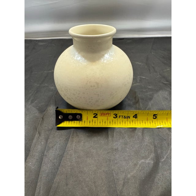 Vintage Poole Pottery Calypso Lustre Pearl Posy Vase 1980s Iridescent White MCM For Sale In New York - Image 6 of 8