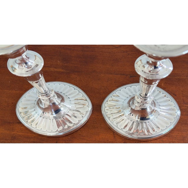 Silver Pair of English George III Style Sterling Silver Candlesticks, 1890s For Sale - Image 8 of 12
