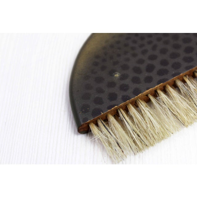 French Shovel and Table Brush, 1950s, Set of 2 For Sale - Image 4 of 10