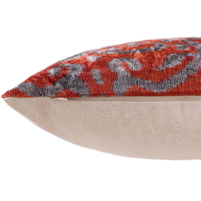 Hand-Knotted Silk Velvet Ikat Pillow - 16x16 Midnight & Silver Wave For Sale In San Francisco - Image 6 of 8