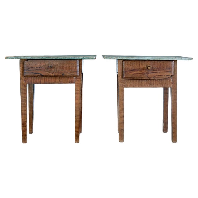 Traditional Painted Swedish Side Tables, Set of 2 For Sale
