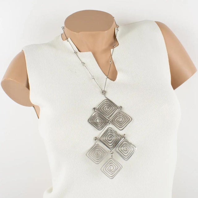 Mid Century Space Age Chrome Modernist Wire Necklace with Geometric Medallion For Sale - Image 4 of 8