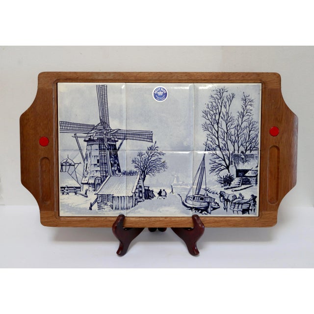 Hand Painted Vintage 1960s Delft Blue and White Tile Cheese Board For Sale - Image 11 of 12
