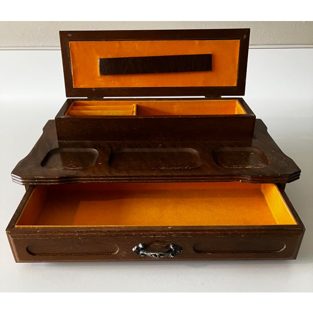 20th C. Mid-Century Modern Wooden Valet Jewelry Box With Woven Cane Top & Drawer For Sale - Image 12 of 18