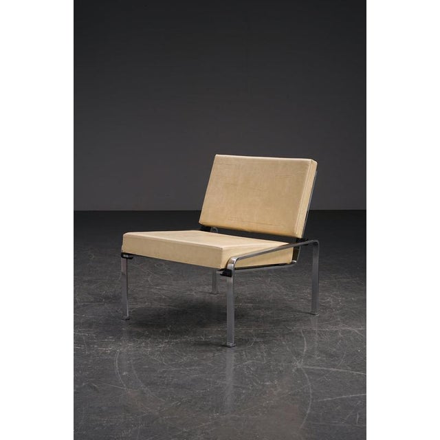 Mid-Century Modern Easy Chair For Sale - Image 4 of 13