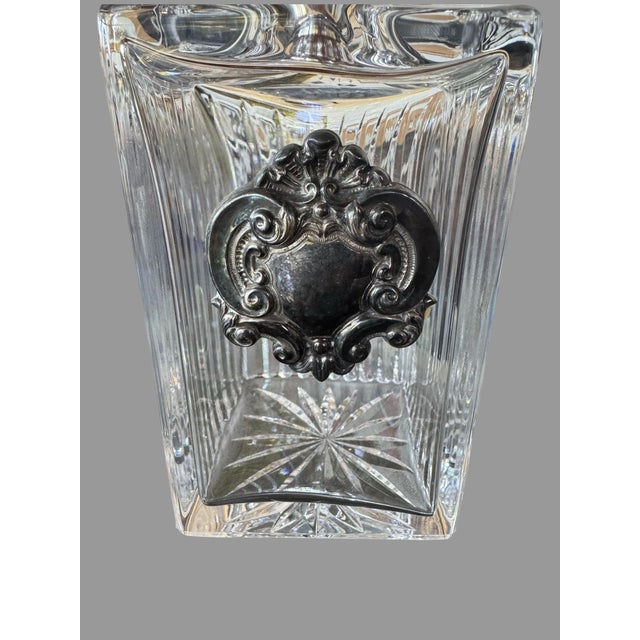 Vintage Atlantis Crystal Liquor Whiskey Striped Pattern Glass Decanter With Silverplate Crest For Sale - Image 4 of 8