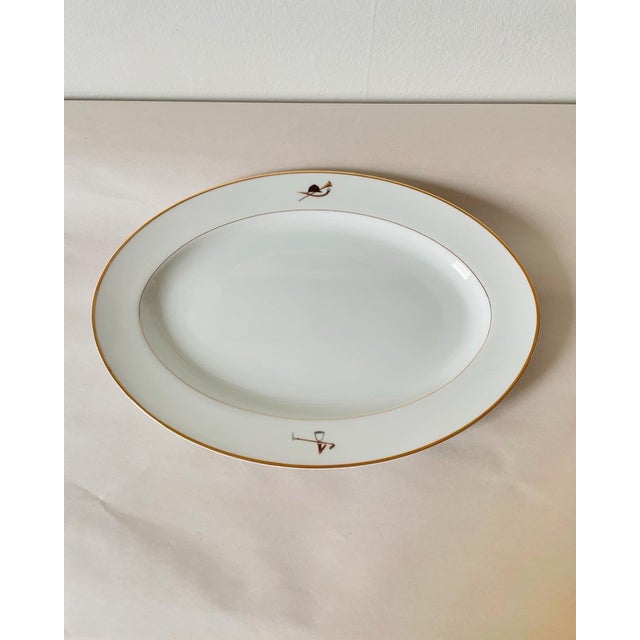 English Vintage Huntsman, Serving Platter and Two Plates With an Equestrian Theme For Sale - Image 3 of 7