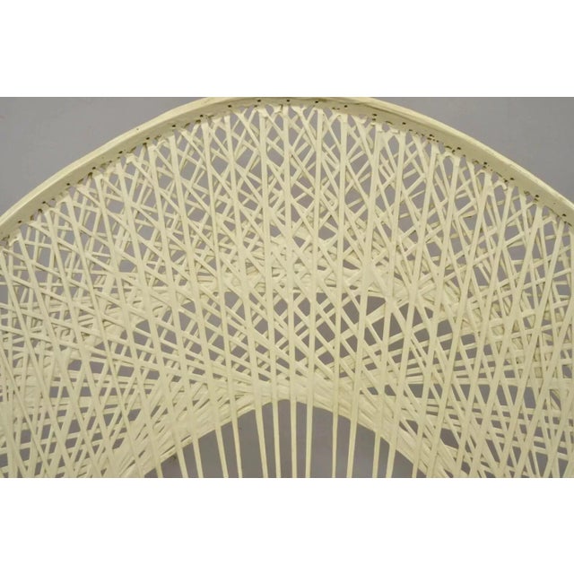 Mid 20th Century Mid 20th Century Russell Woodard Woven Spun Fiberglass Tall Fan Back Peacock Diamond Chair For Sale - Image 5 of 11