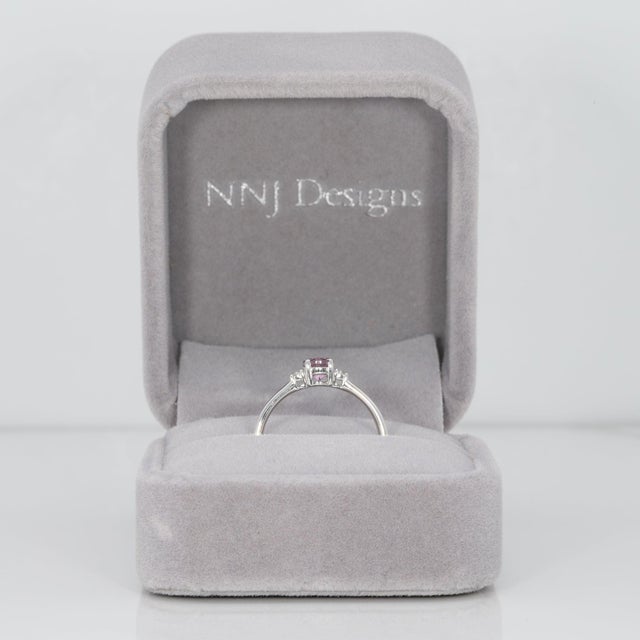 Purple Spinel Ring With Earth-Mined Diamond Accents in Solid 14k Gold, Round 5mm, Size 6.75 For Sale - Image 4 of 9
