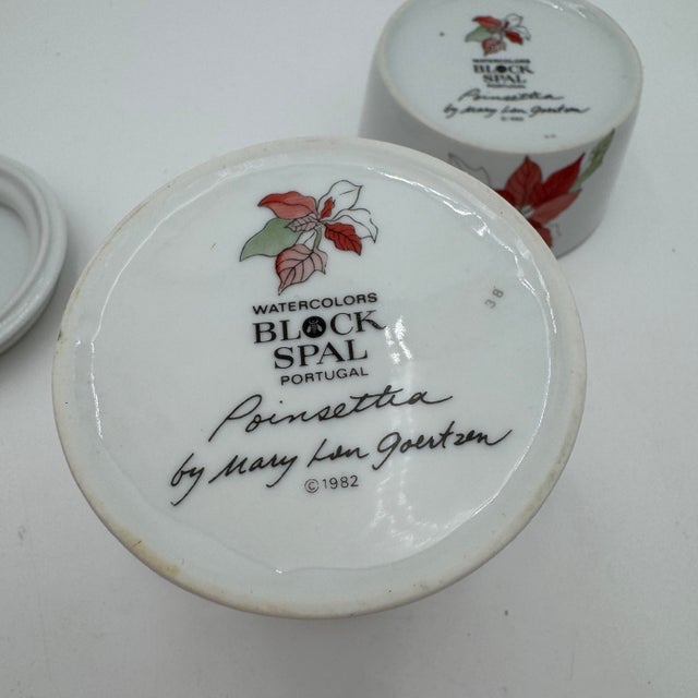 Vintage Cream and Sugar Poinsettia by Block For Sale In Dallas - Image 6 of 6