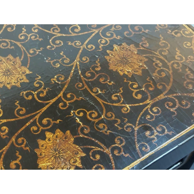 Vintage Chinoiserie Style Black Lacquer Coffee Table With Gold Floral Designs For Sale - Image 14 of 18