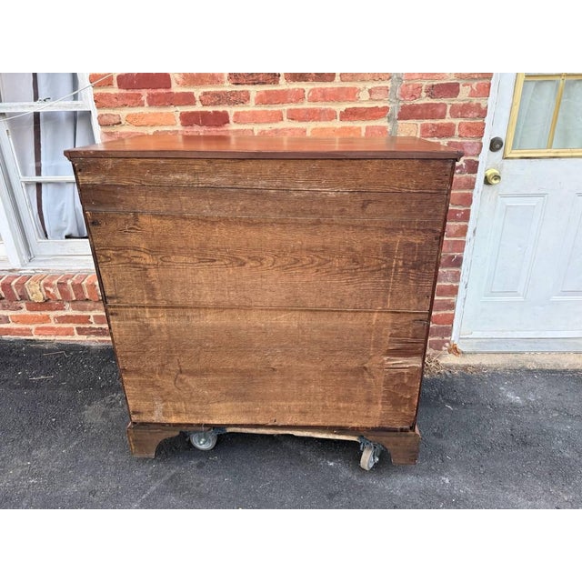 Antique Chippendale Style Hand Cut Dovetailed Top 4 Drawer Bachelor Chest. For Sale - Image 13 of 18
