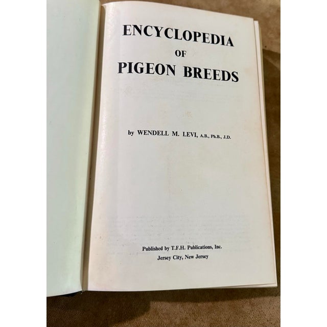 Metal Wendell M. Levi Encyclopedia of Pigeon Breeds Hardcover Illustrated 1965 For Sale - Image 7 of 8