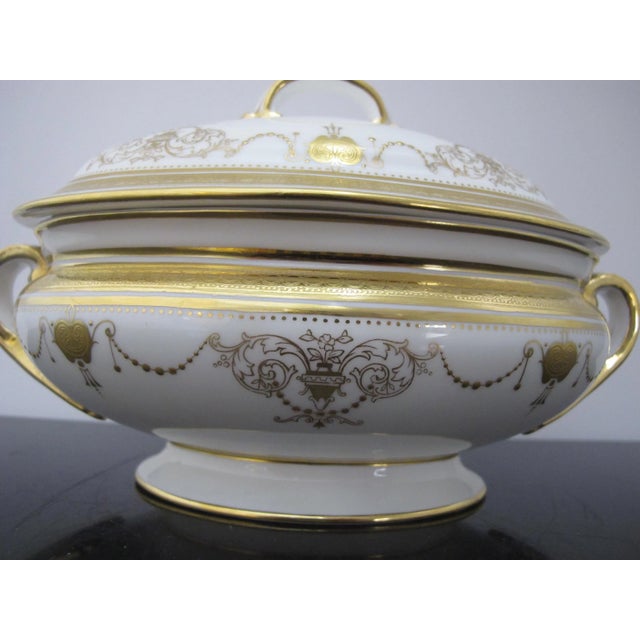 Minton Minton Burley Gilt Garland Lamp Scroll Gravy Sauce Serving Tureen With Lid For Sale - Image 4 of 11