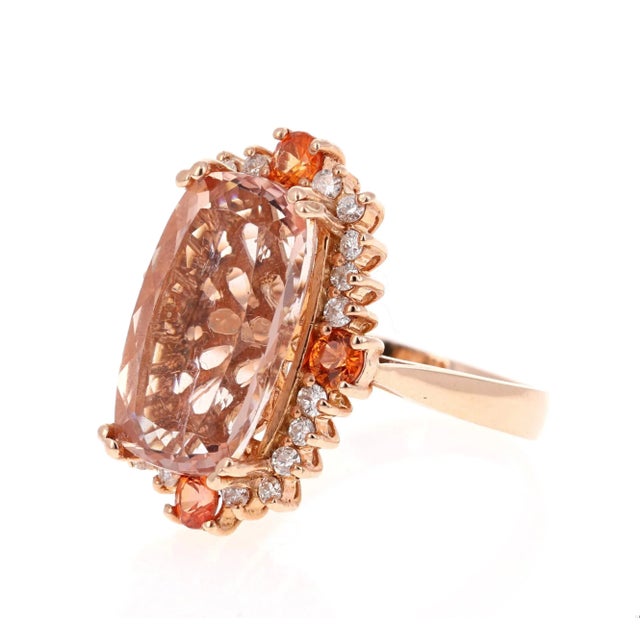 10.36 Carat Morganite Sapphire Diamond Rose Gold Cocktail Ring, Size 7 For Sale - Image 4 of 5