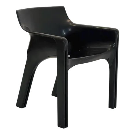 Mid-Century Modern Gaudi Chair by Vico Magistretti for Artemide, 1970s For Sale