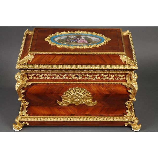 Large Louis XV Style Casket in Rosewood, Gilt Bronze and Porcelain, 1870 For Sale - Image 3 of 17