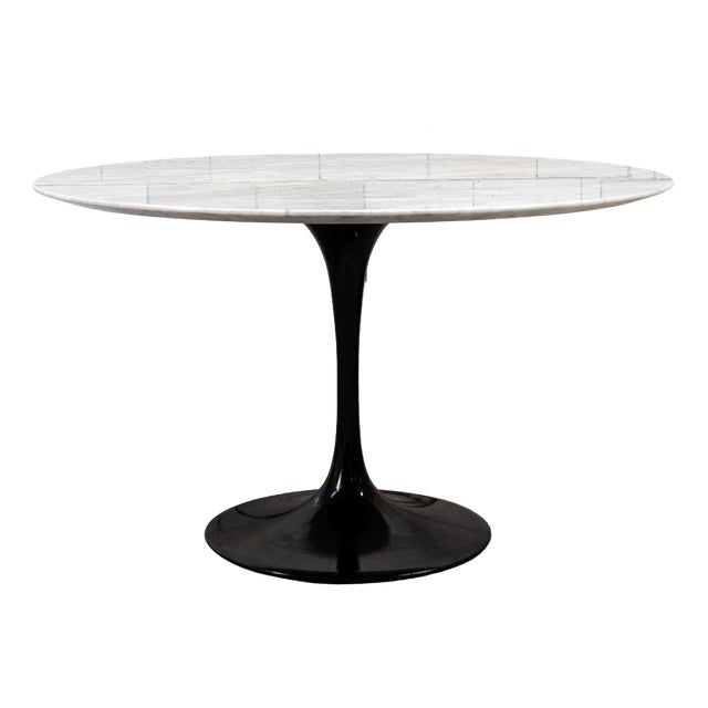 Tulip Coffee Table by Eero Saarinen for Knoll, 1980s For Sale