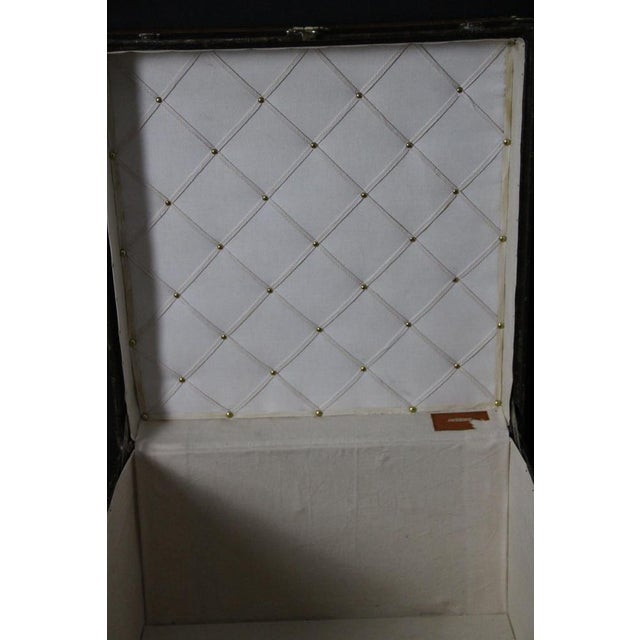 Small Monogram Trunk from Louis Vuitton, 1920 For Sale - Image 3 of 18