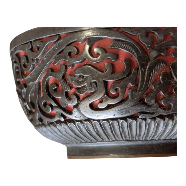 Antique Chinese Cinnabar Lacquered Bowl With Dragon and Clouds Motif For Sale