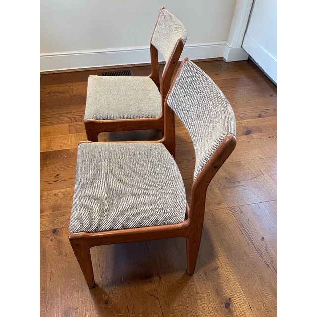 Mid-Century Modern 1960s Pair of Upholstered Mid-Century Modern Teak Dining Chairs For Sale - Image 3 of 10