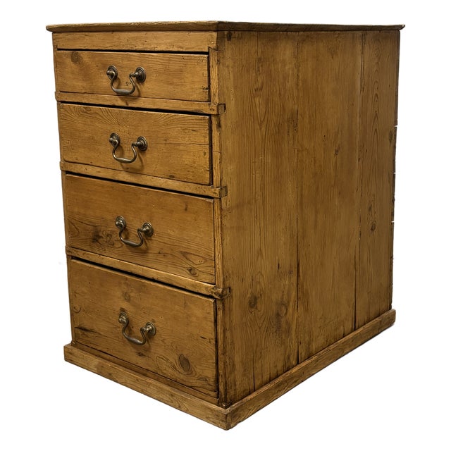 19th Century English Pine Chest of Drawers For Sale