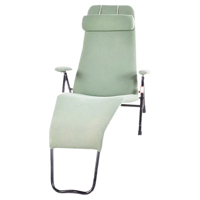 Danish Iron & Green Upholstered Chaise Longue, 1960s For Sale