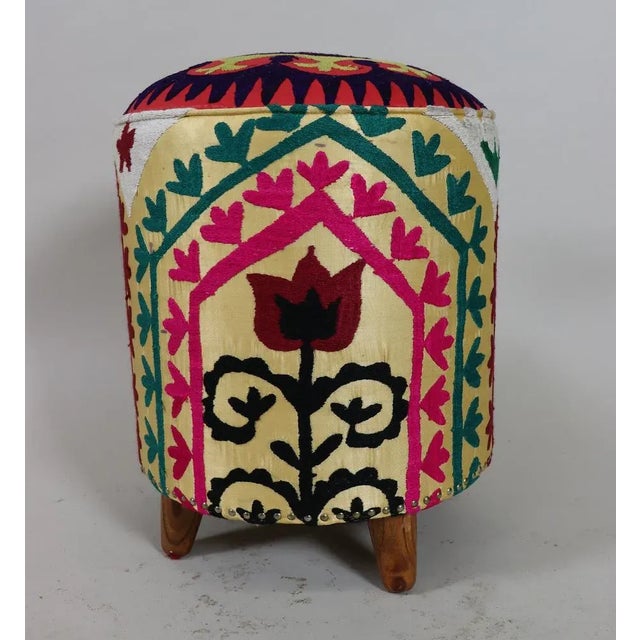 1950s Vintage Oriental Stool with Suzani Upholstery, 1950s For Sale - Image 5 of 12