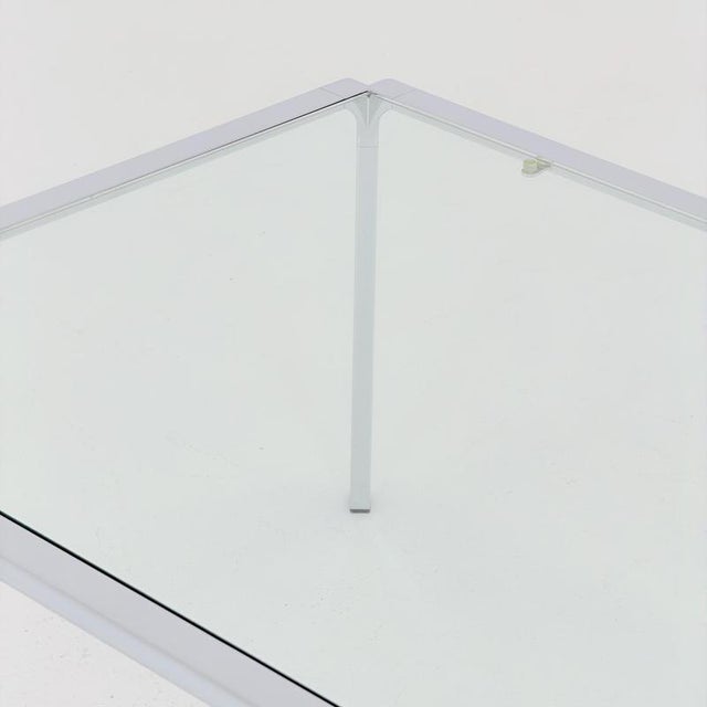 Mid-Century Modern Italian Bauhaus Coffee Tables in Chrome and Thick Glass, 1980s, Set of 2 For Sale - Image 13 of 18