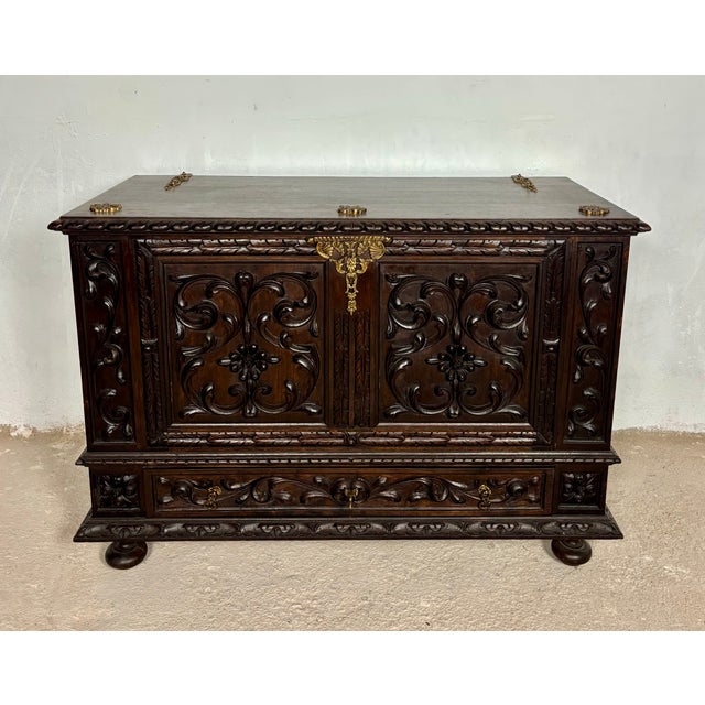 Spanish Carved Blanket Chest, 1920 For Sale - Image 3 of 17