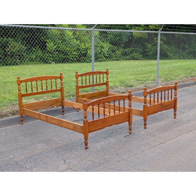 Mid 20th Century Stickley American Colonial Carved Cherry Wood Twin Size Spindle Bedframe, Pair For Sale - Image 14 of 18