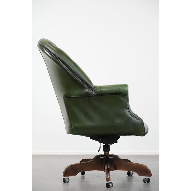 Large English Style Chesterfield Office Chair in Green Cowhide Leather For Sale - Image 3 of 18