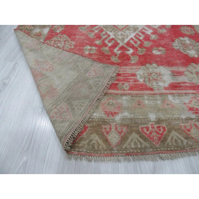 Mid 20th Century 1960s Vintage Turkish Rug - 4′6″ × 7′1″ For Sale - Image 5 of 6