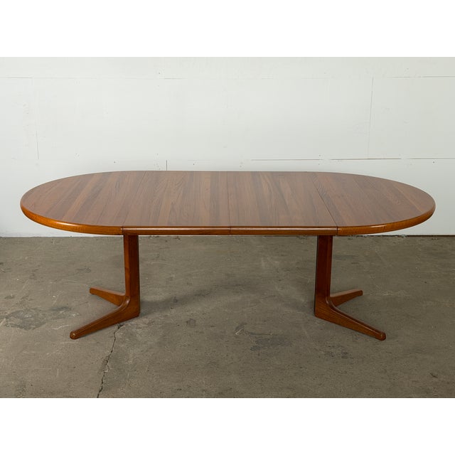 Mid-Century Modern Danish Round Teak Extendable Dining Table by Glostrup Møbelfabrik, 1960s For Sale - Image 3 of 11