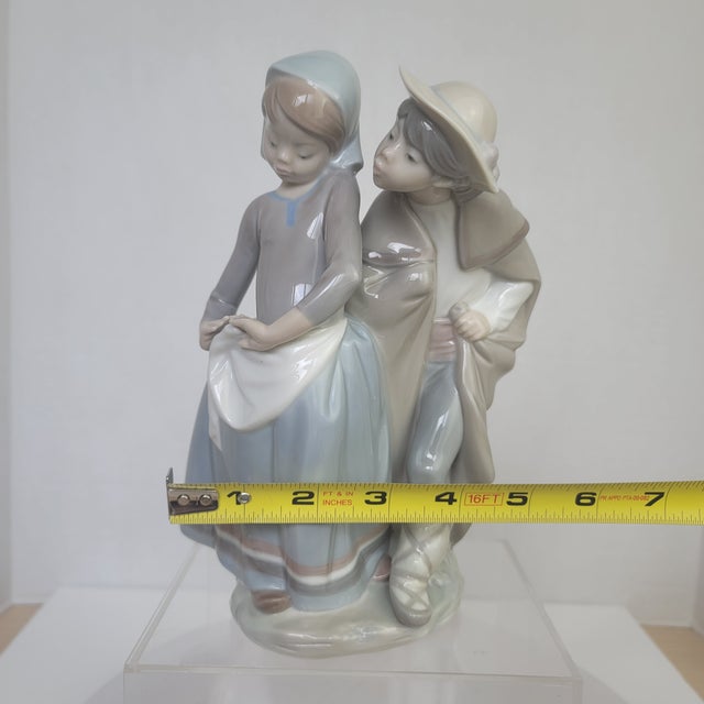 Vintage Lladro Spain Boy Meets Girl Little Couple Kissing Porcelain Figurine For Sale - Image 16 of 18