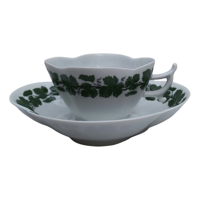 Quatrefoil Mocca Cup and Saucer with Weinlaub Pattern from Meissen, 1930, Set of 2 For Sale