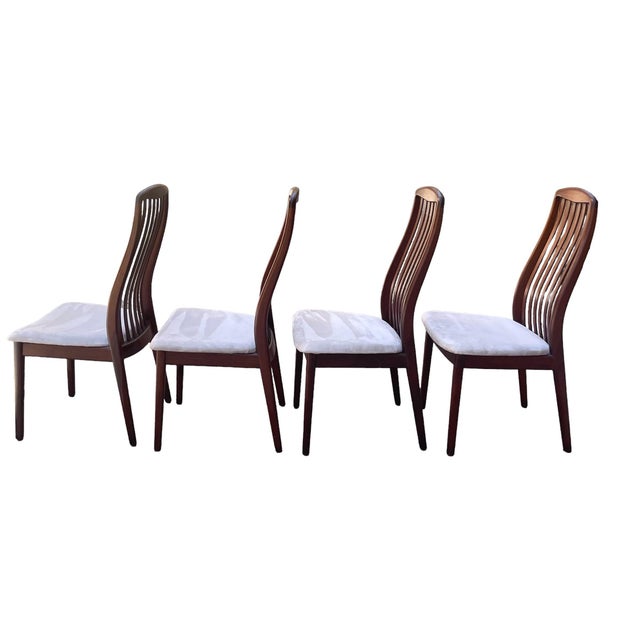 Mid-Century Modern Vintage Mid Century Danish (?) Rosewood Dining Chairs.. Set of 4 For Sale - Image 3 of 9