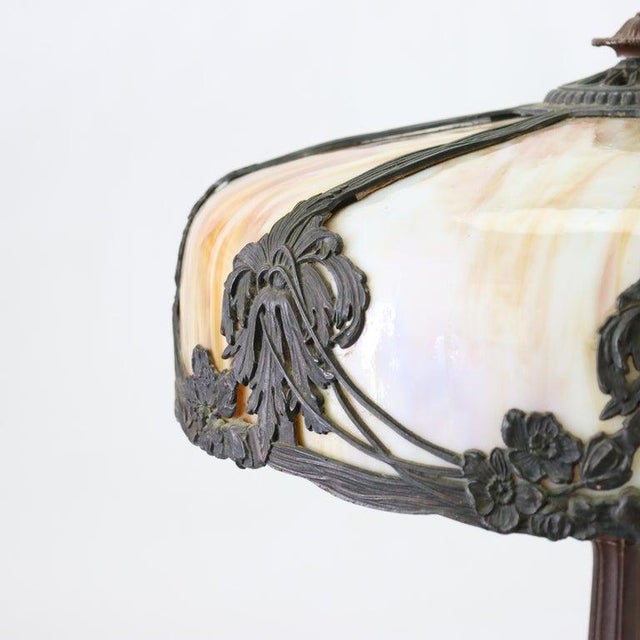 Antique Bradley & Hubbard Attr Arts & Crafts 8 Panel Slag Glass Table Lamp C1920 For Sale - Image 6 of 10