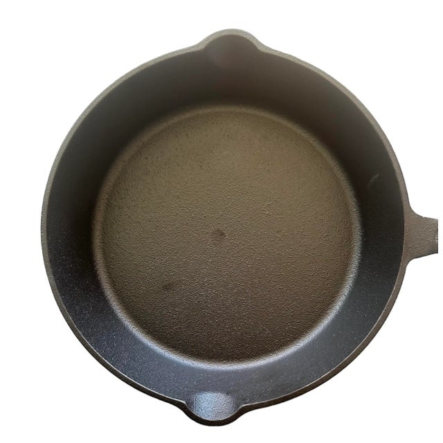 2000 - 2009 Japanese Cast-Iron 8 Inch Mini Skillet Frying Pan Black Handle Vintage For Sale - Image 5 of 8