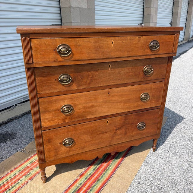 Antique Walnut Sheraton Chest of Drawers, Circa 1810-1820, Western Pennsylvania For Sale - Image 11 of 18