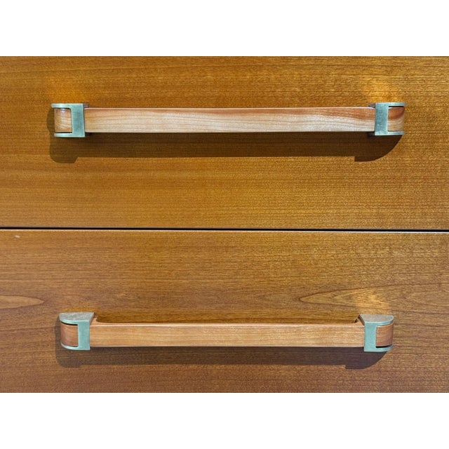 Wood John Widdicomb, Chests of Drawers, Walnut, Brass, Usa, 1960s For Sale - Image 7 of 12