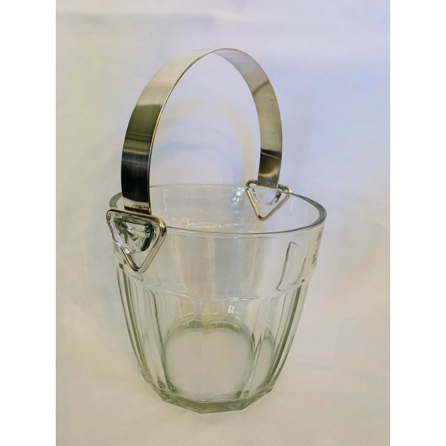 Mid 20th Century Vintage Water Pail-Shaped Ice Bucket With Silverplate Handle For Sale - Image 5 of 12