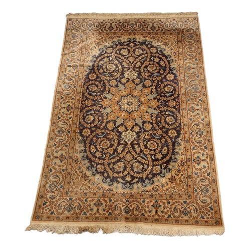 Asian Rug in Cotton and Wool For Sale