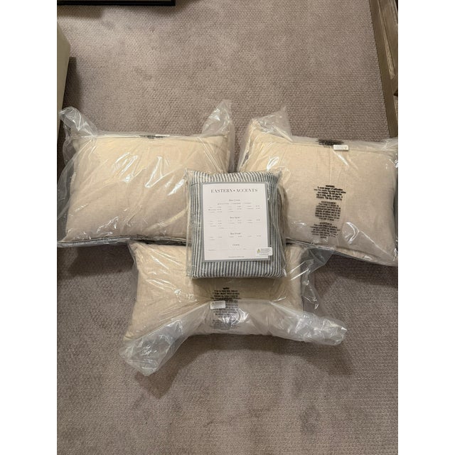 Eastern Accents Beau Blue / White Super Queen (96" X 98") Duvet Cover, 2 Shams, 1 Decorative Pillow For Sale In New York - Image 6 of 13